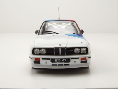 BMW M3 E30 1989 weiß Modellauto 1:24 Whitebox