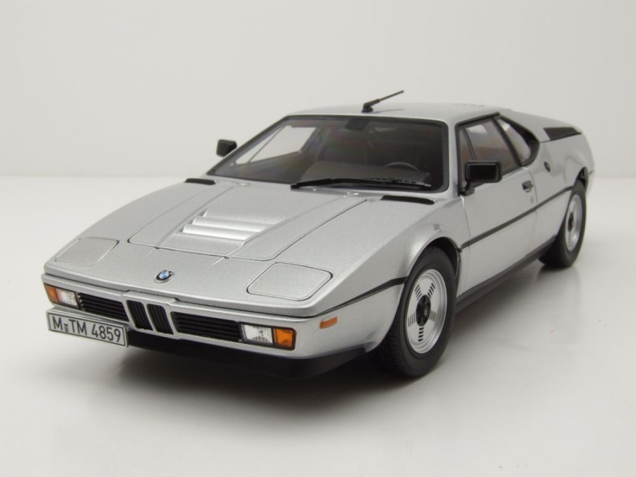 BMW M1 1980 silber Modellauto 1:18 Norev