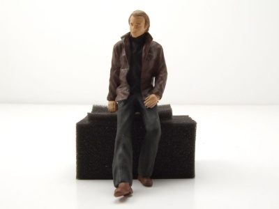 Figur Hutch für 1:18 Modelle Cartrix