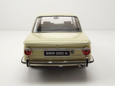 BMW 2002 Tii 1972 beige Modellauto 1:18 Kyosho