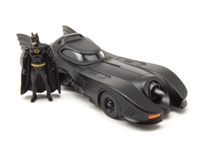 Batmobile Batman 1989 schwarz mit Figur Modellauto 1:24 Jada Toys