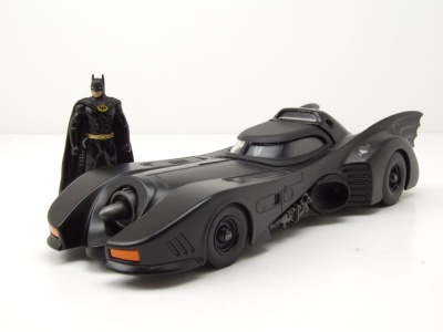 Batmobile Batman schwarz 1989 mit Figur Modellauto 1:24...