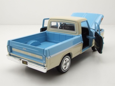 Ford F-100 Pick Up 1969 hellblau beige Modellauto 1:24 Motormax