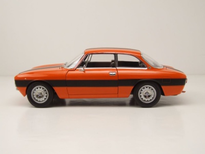 Alfa Romeo 2000 GTV 1973 orange Fast & Furious Modellauto 1:18 Norev