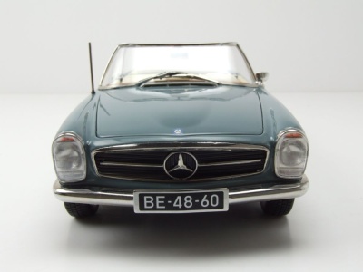 Mercedes 230 SL Pagode W113 1963 hellblau Knockin on Heavens Door Modellauto 1:18 Norev