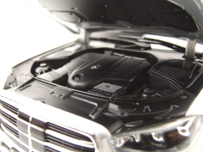 Mercedes S-Klasse AMG 2021 silber Modellauto 1:18 Norev