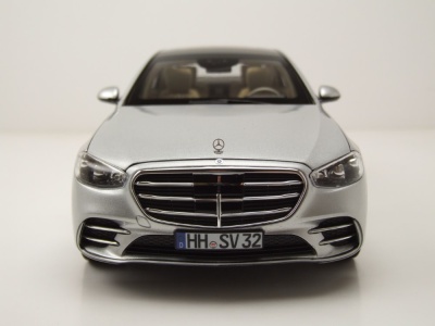 Mercedes S-Klasse AMG 2021 silber Modellauto 1:18 Norev