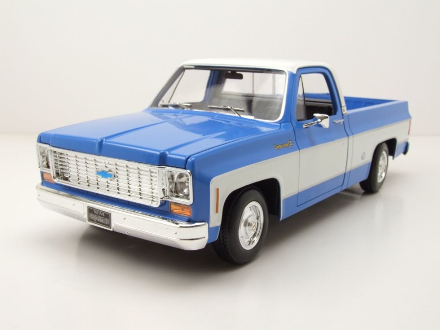 Maisto 1:18 1974 Chevrolet C10 Cheyenne Super Pickup Diecast Model