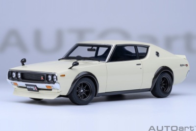 Nissan Skyline 2000 GT-R 1973 weiß Modellauto 1:18...
