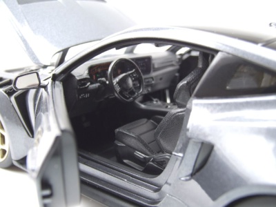 Ford Mustang GTD 2025 grau metallic Modellauto 1:18 Maisto