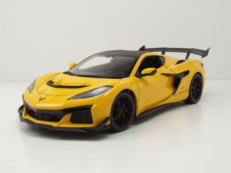 Chevrolet Corvette ZR1 Coupe gelb schwarz Modellauto 1:18 Maisto