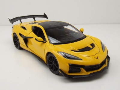 Chevrolet Corvette ZR1 Coupe gelb schwarz Modellauto 1:18 Maisto