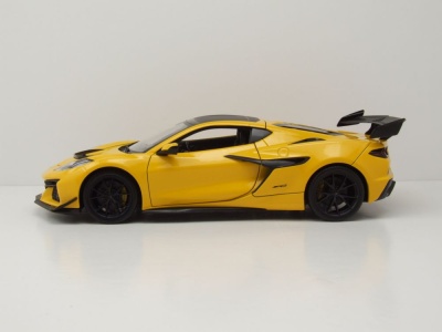 Chevrolet Corvette ZR1 Coupe gelb schwarz Modellauto 1:18 Maisto