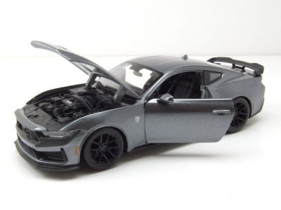 Ford Mustang Dark Horse 2024 grau metallic Modellauto 1:24 Maisto