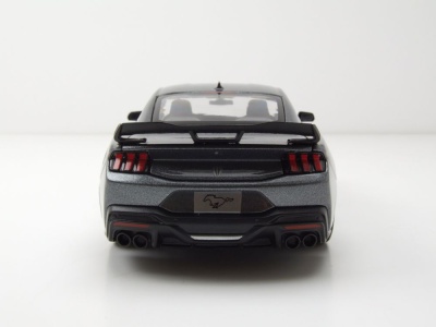 Ford Mustang Dark Horse 2024 grau metallic Modellauto 1:24 Maisto