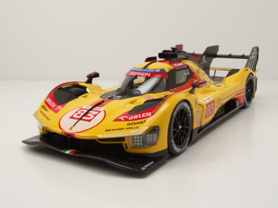 Ferrari 499P #83 Le Mans 2024 gelb mit Vitrine Kubica Schwarzman Ye Modellauto 1:18 Bburago