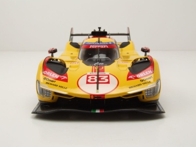 Ferrari 499P #83 Le Mans 2024 gelb mit Vitrine Kubica Schwarzman Ye Modellauto 1:18 Bburago