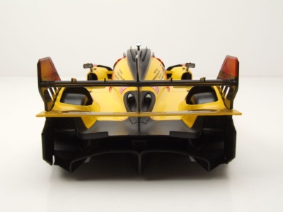 Ferrari 499P #83 Le Mans 2024 mit Vitrine Modellauto 1:18 Bburago