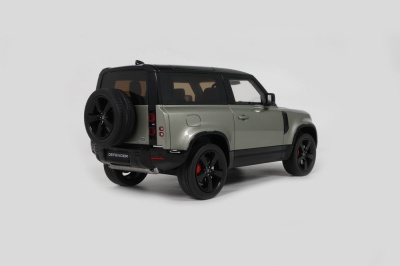 Land Rover Defender P400 X-Dynamic HSE 2021 grün...