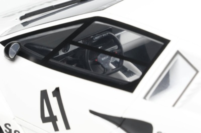 LB-Works Liberty Walk Lamborghini Countach 2023 weiß Modellauto 1:18 GT Spirit