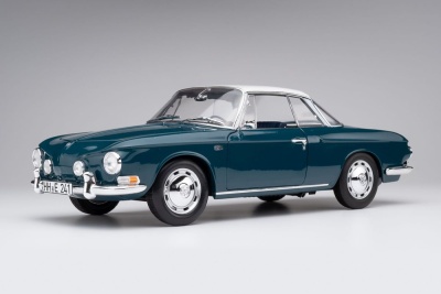 VW Karmann Ghia Typ 34 dunkelblau weiß Modellauto...