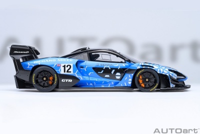 McLaren Senna GTR Presentation #12 blau schwarz Modellauto 1:18 Autoart