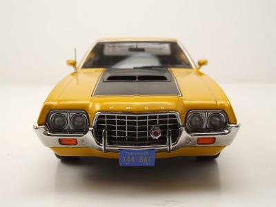 Ford Gran Torino Sport 1972 gelb Modellauto 1:18 ixo models