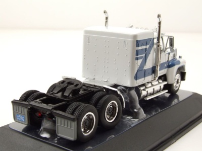 Ford LTL 9000 Zugmaschine 1978 weiß Modellauto 1:64...