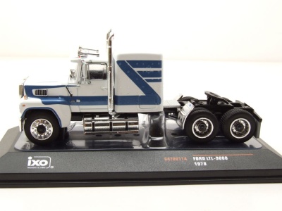 Ford LTL 9000 Zugmaschine 1978 weiß Modellauto 1:64 ixo models