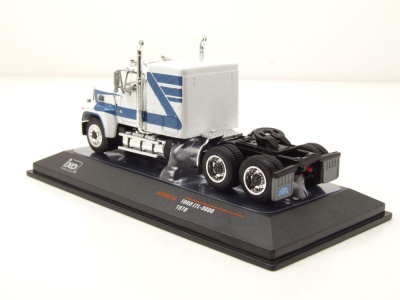 Ford LTL 9000 Zugmaschine 1978 weiß Modellauto 1:64 ixo models
