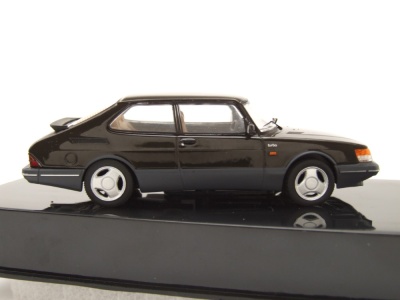 Saab 900 Turbo 1988 schwarz Modellauto 1:43 ixo models