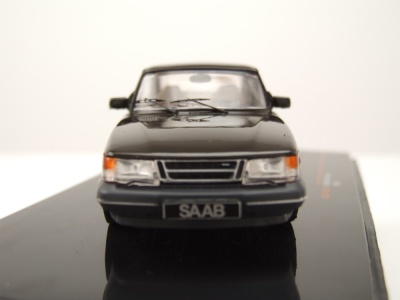 Saab 900 Turbo 1988 schwarz Modellauto 1:43 ixo models