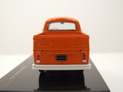 VW T2 DoKa Pritsche 1972 orange Modellauto 1:43 ixo models