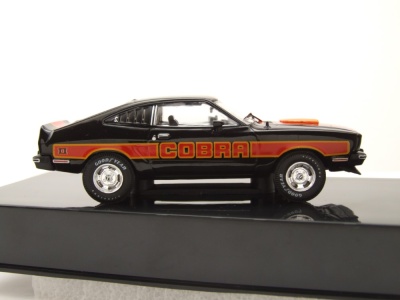 Ford Mustang II Cobra 1977 schwarz rot  Modellauto 1:43 ixo models