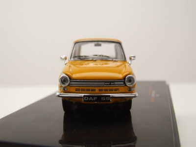 DAF 55 1972 orange Modellauto 1:43 ixo models