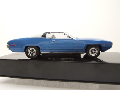 Plymouth Satellite Sebring Plus 1971 blau weiß Modellauto 1:43 ixo models
