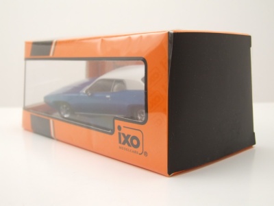 Plymouth Satellite Sebring Plus 1971 blau weiß Modellauto 1:43 ixo models