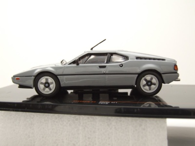 BMW M1 1978 grau Modellauto 1:43 ixo models