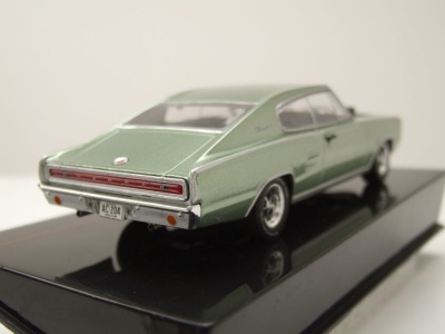 Dodge Charger 1967 hellgrün metallic Modellauto 1:43...