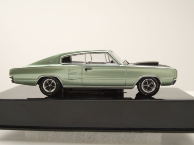 Dodge Charger 1967 hellgrün metallic Modellauto 1:43 ixo models