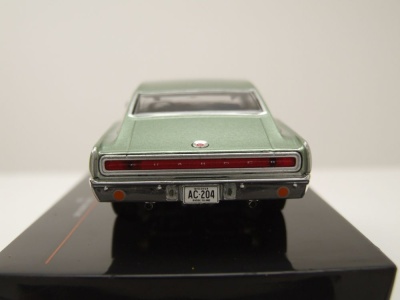 Dodge Charger 1967 hellgrün metallic Modellauto 1:43 ixo models