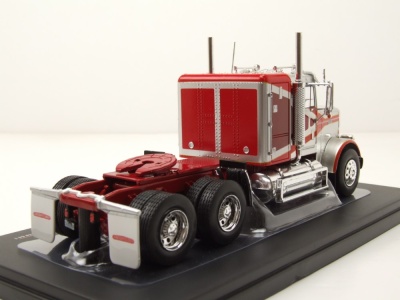 Freightliner FLC 120 64 T Zugmaschine 1977 silber rot...