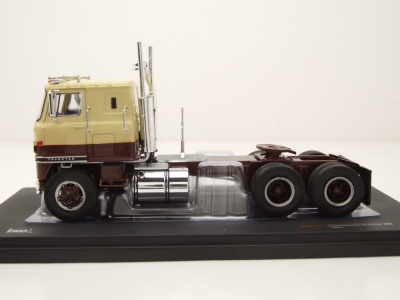 International Transtar COE Zugmaschine 1965 beige braun Modellauto 1:43 ixo models