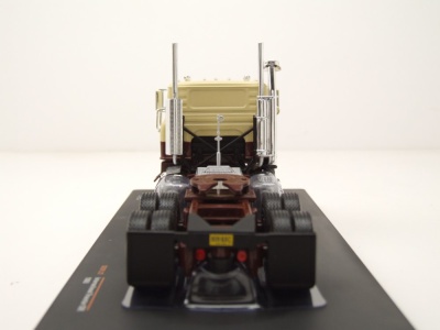 International Transtar COE Zugmaschine 1965 beige braun Modellauto 1:43 ixo models