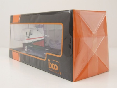 Kenworth T2000 Zugmaschine 1998 weiß Modellauto 1:43 ixo models