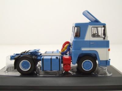 Scania LBT 141 Zugmaschine 1976 blau weiß Modellauto 1:43 ixo models