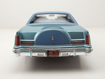 Lincoln Continental Mk V 1978 hellblau Modellauto 1:18 MCG