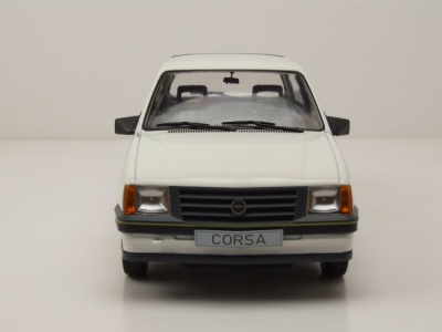 Opel Corsa A Sprint 1983 weiß Modellauto 1:18 MCG
