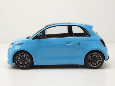 Fiat 500e Abarth 2024 hellblau Modellauto 1:18 MCG