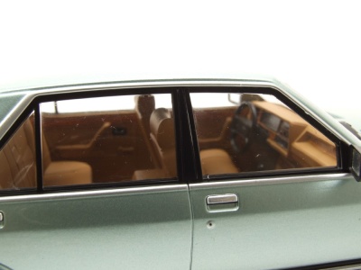 Ford Granada MK II 2.8 Ghia 1982 hellgrün metallic Modellauto 1:18 MCG